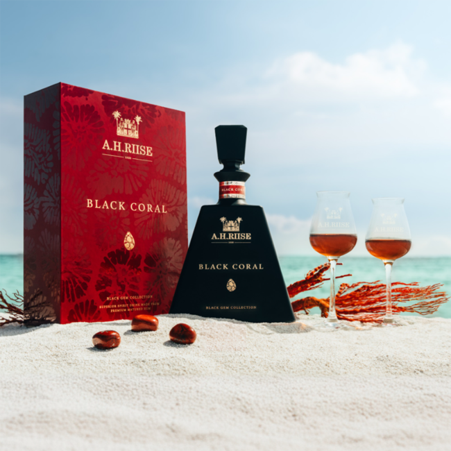 Black Coral Black Gem Collection in Box 0.7 l 45.80 % vol