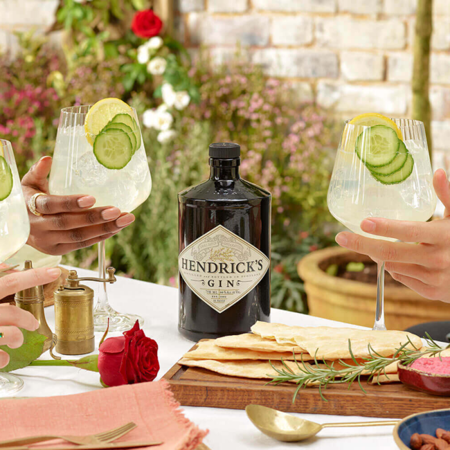 Hendrick's Handcrafted Small Batch Gin 0.7 l 44%