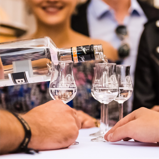 Kuss der Haselnuss Spirituose 1.0 l 33% vol