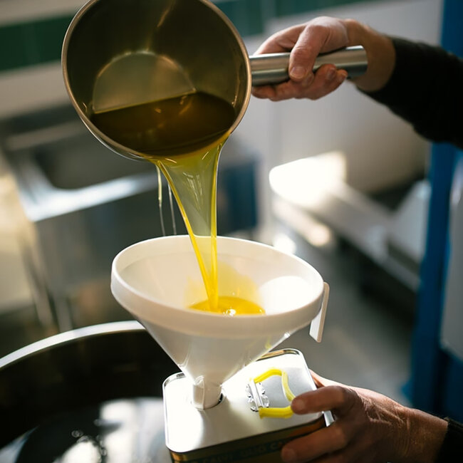 Natives Olivenöl extra "Mosto Oro" (750 ml)