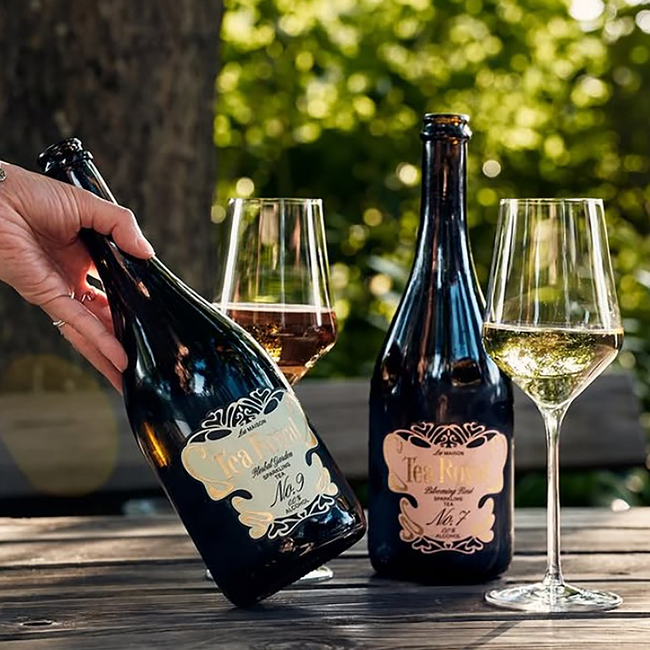 "R(l)oyal Sparkling Tea-Set"(alkoholfrei) 2x 0.75 l