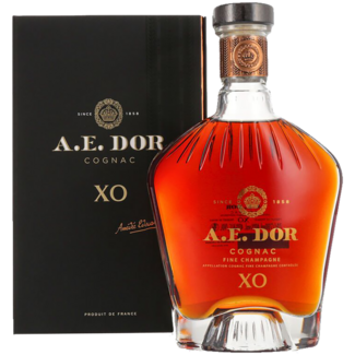 A. E. Dor Cognac / Frankreich, Cognac A. E. Dor XO Cognac in Geschenkpackung 0,7 l 40 % vol
