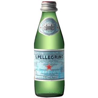 San Pellegrino / Italien, Bergamo San Pellegrino Mineralwasser Glas Einweg 24x 0.25 l