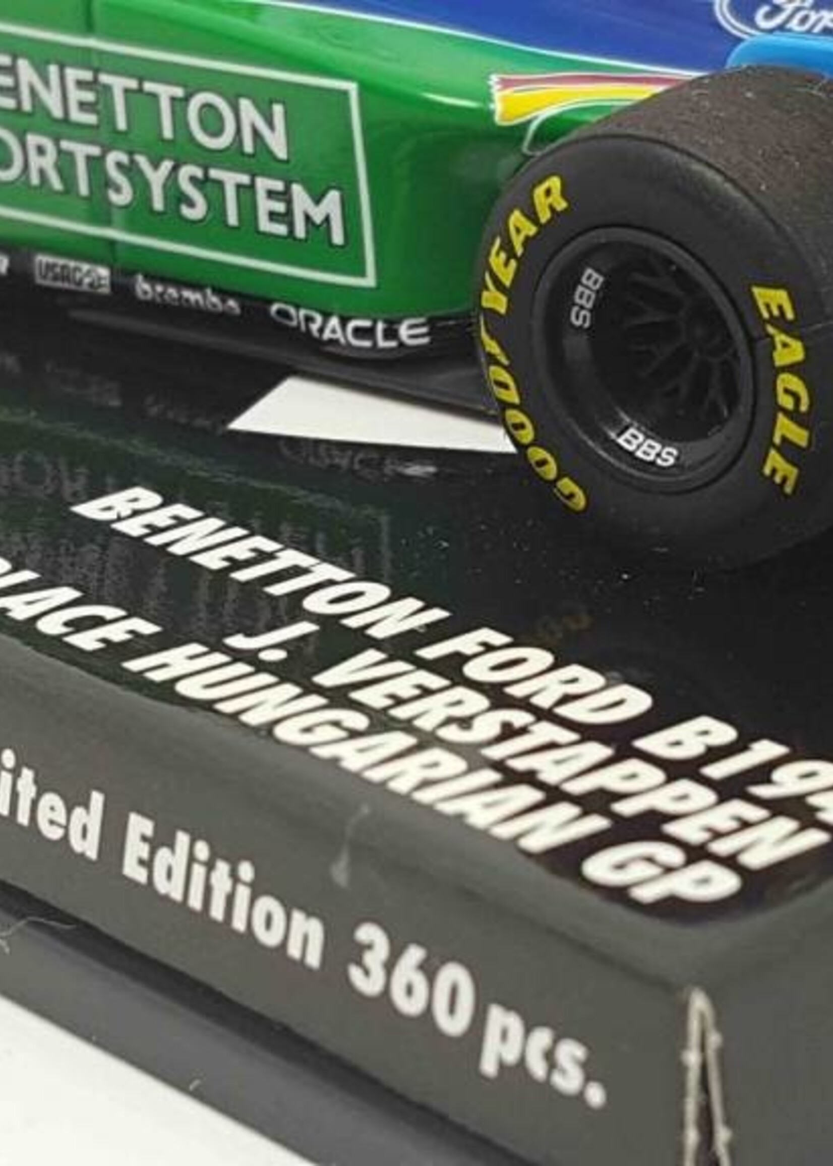 Minichamps Schaalmodel Jos Verstappen 3e plaats GP Hongarije 1994