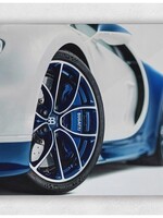 Bugatti Chiron 16.4 Blue Power op plexiglas
