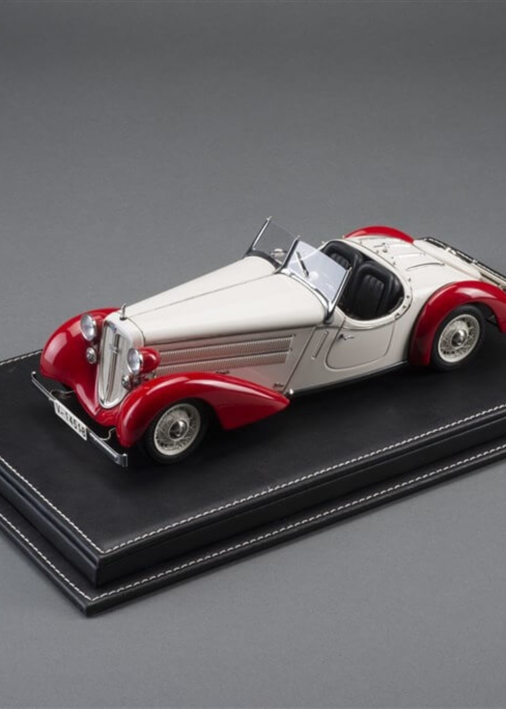 Showcase plexiglas voor 1:18 model
