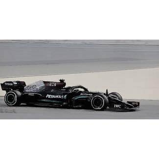 Minichamps Schaalmodel 1:18 Lewis Hamilton GP Bahrein 2021