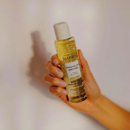 Laboratoires de Biarritz Biphase Make Up Remover Eyes & Lips Laboratoires de Biarritz Biphase Make Up Remover Eyes & Lips