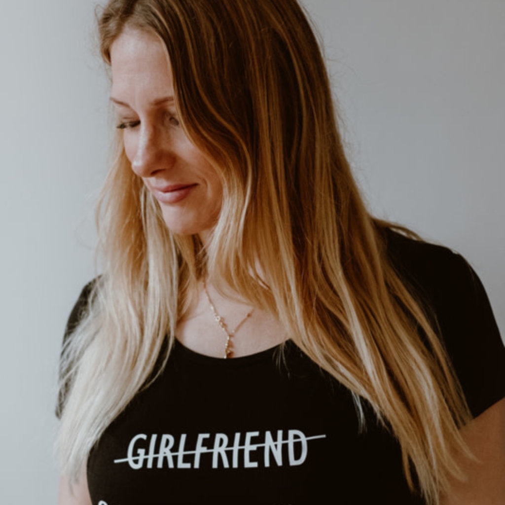 The Wedding & Party Shop Fiancée | T-shirt