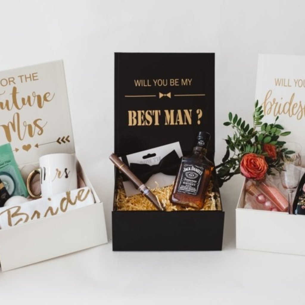 Specialiteit Andere plaatsen bed The Wedding Shop | Best Man Box - The Wedding & Party Shop