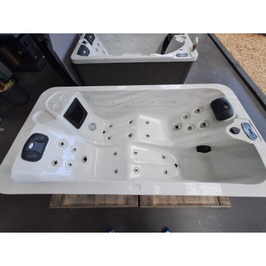 W'eau Iseo Luxe 2-Persoons Spa met Krachtige Hydromassage - W’eau