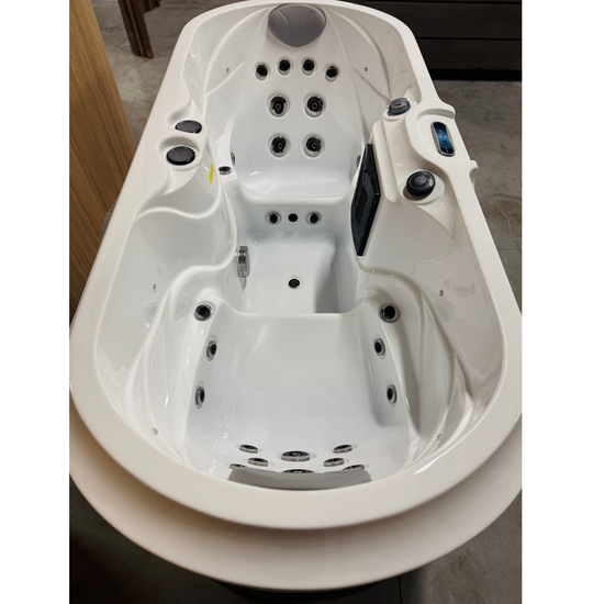 Wellness Tub Loveseat Spa voor 2 personen | Compacte luxe donkergrijze Wellness Tub met 29 jets & Balboa besturing
