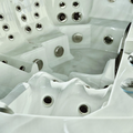 Wellness Tub Party Tub – Luxe 11-Persoons Jacuzzi voor Groepen en Vakantieaccommodaties