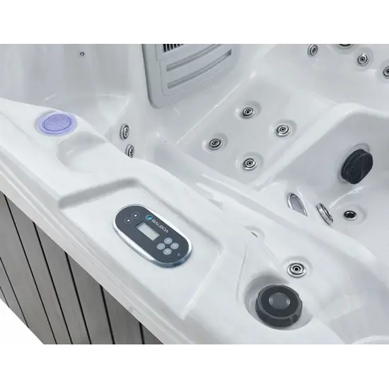 W'eau  Geneva spa – 5 persoons – 70 jets – 2 ligplaatsen – Full Foam isolatie – Balboa besturing