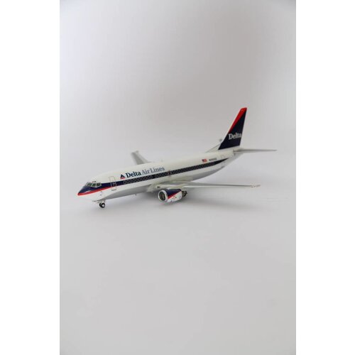 Herpa 1:200 Delta Air Lines B737-300 Herpa 1:200 Delta Air Lines B737-300