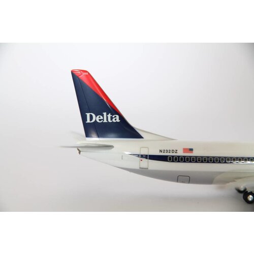 Herpa 1:200 Delta Air Lines B737-300