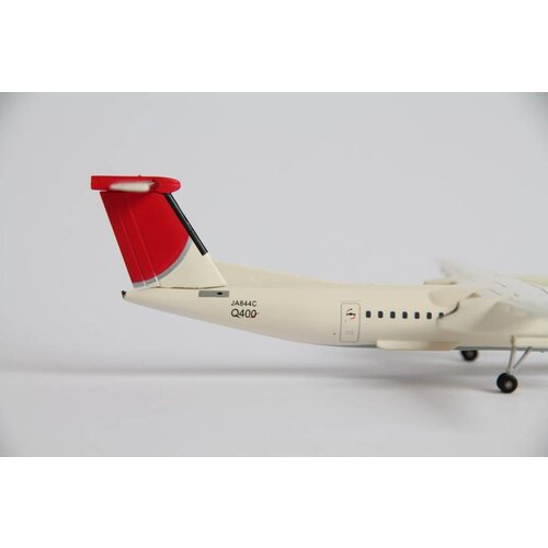 JC Wings 1:200 JAL Dash 8 Q-400