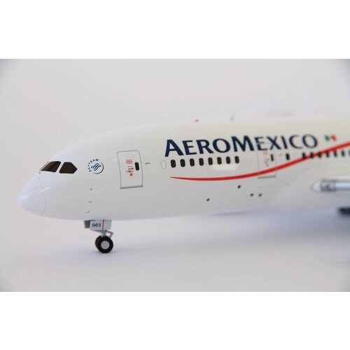 JC Wings 1:200 AeroMexico B787-8