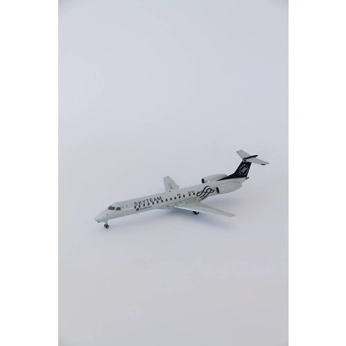 JC Wings 1:200 AeroMexico Skyteam ERJ145 JC Wings 1:200 AeroMexico Skyteam ERJ145