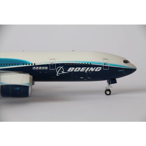 JC Wings 1:200 Boeing House Color B777-200LR