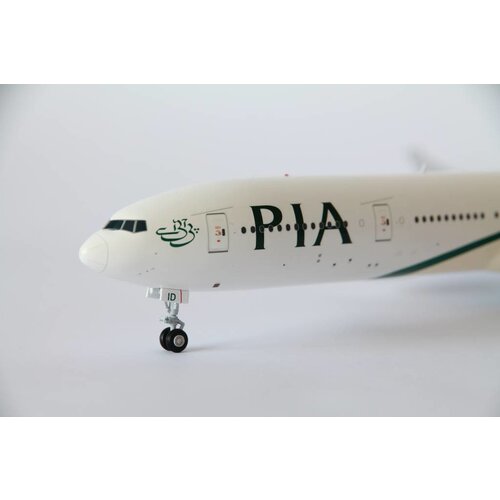 JC Wings 1:200 PIA "The Silk Route" B777-300