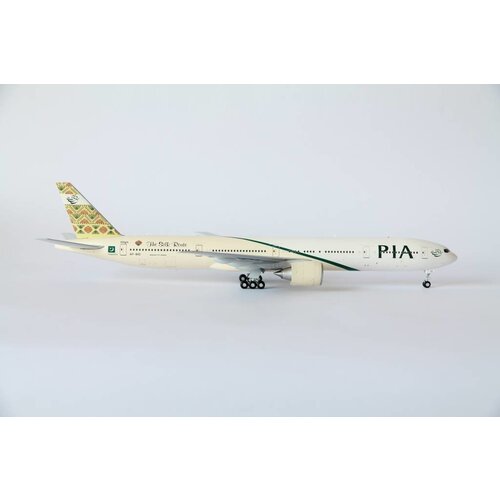 JC Wings 1:200 PIA "The Silk Route" B777-300