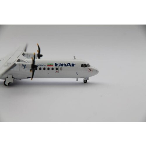 JC Wings 1:200 Iran Air ATR72