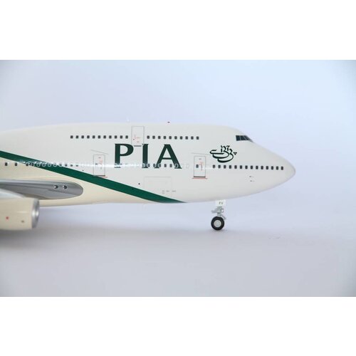 JC Wings 1:200 PIA B747-300