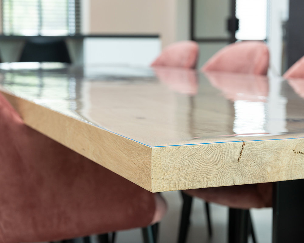 Vinyl table cover 0,8 thick, transparent and tailor made