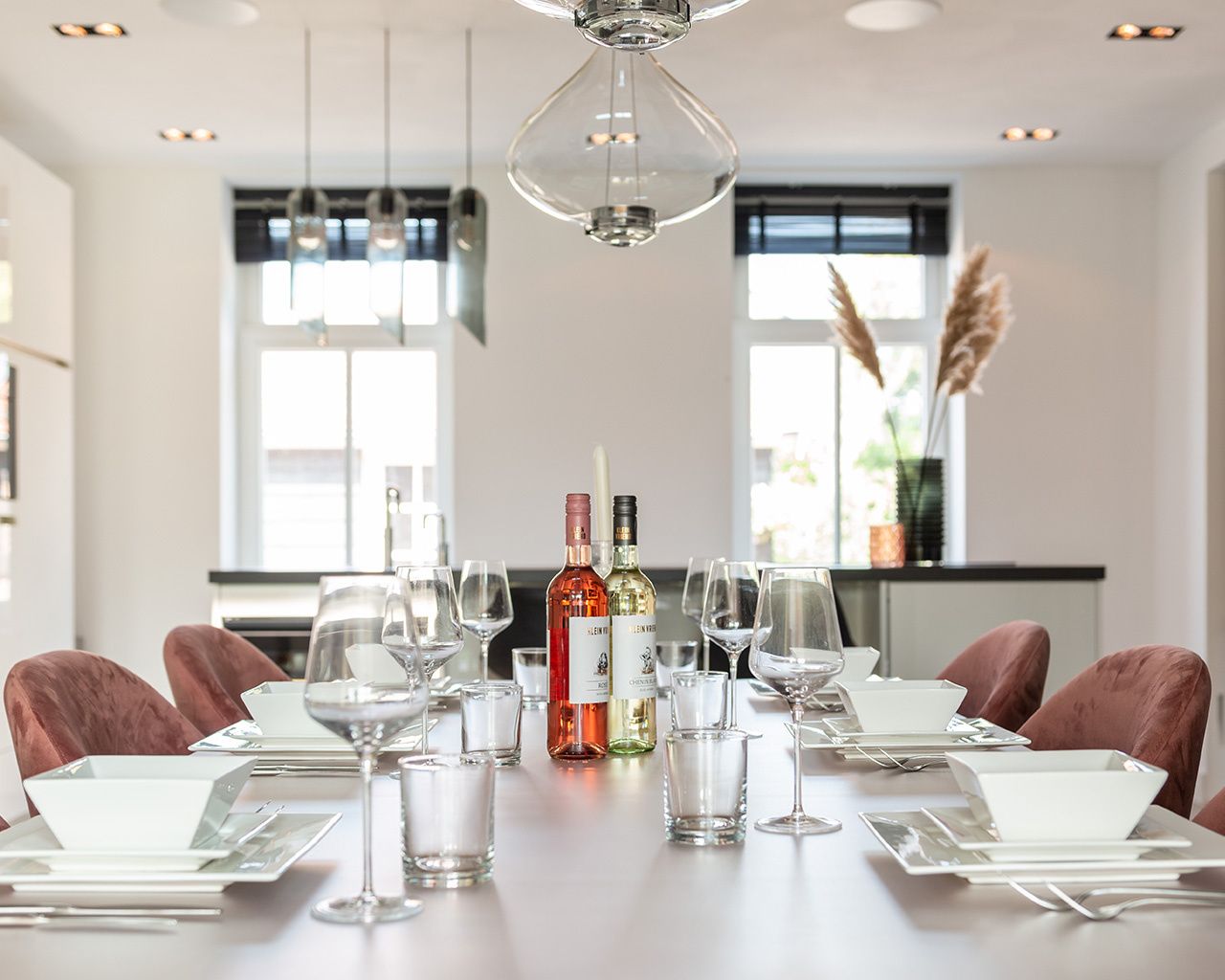 Double-sided matte vinyl tablecloth