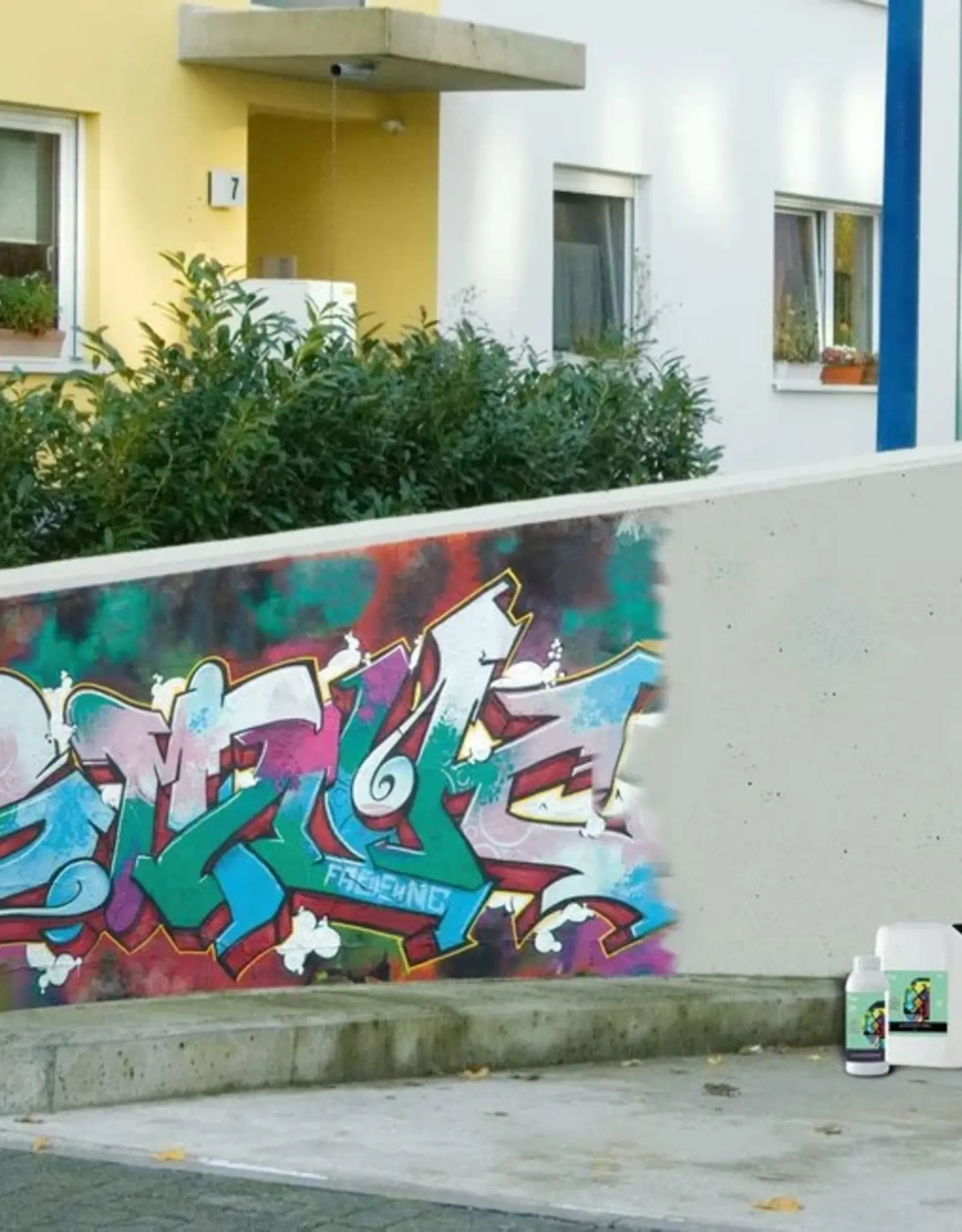 GraffitiCRACK Graffiti Verwijderaar 1 liter en 5 liter (GraffitiCRACK)