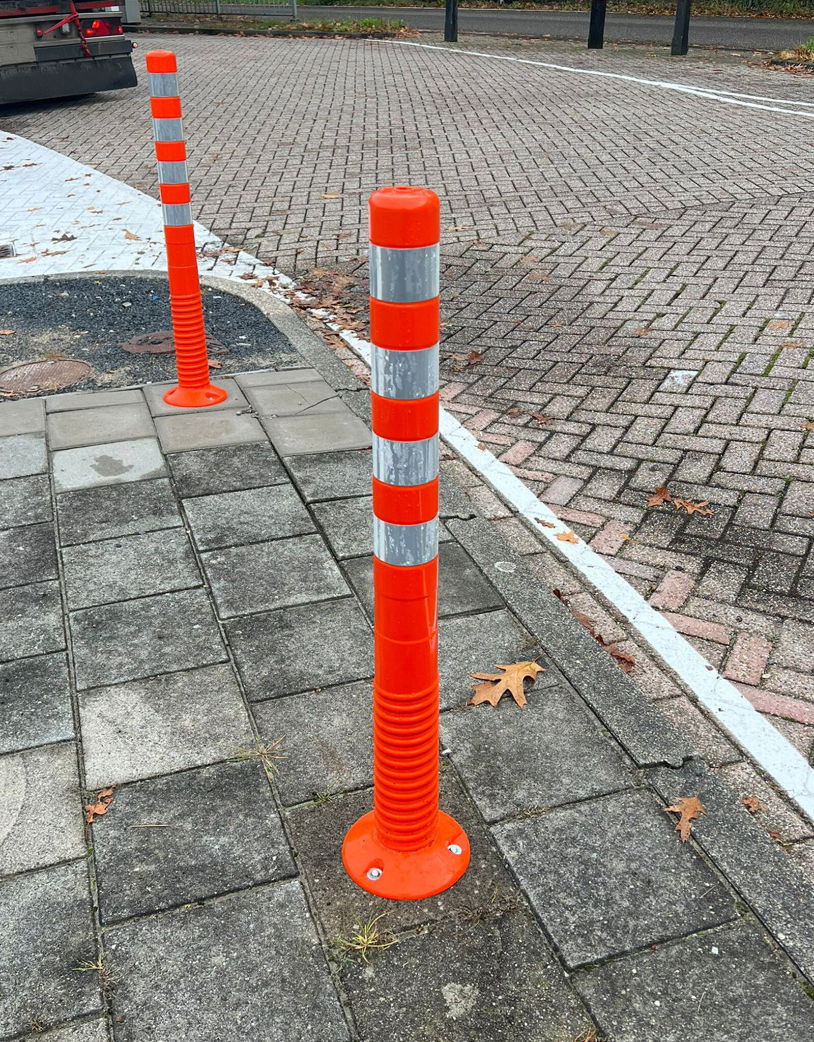 Ri-Traffic | Flexibele afzetpaal oranje, T-FLEX 100 cm plooibaken