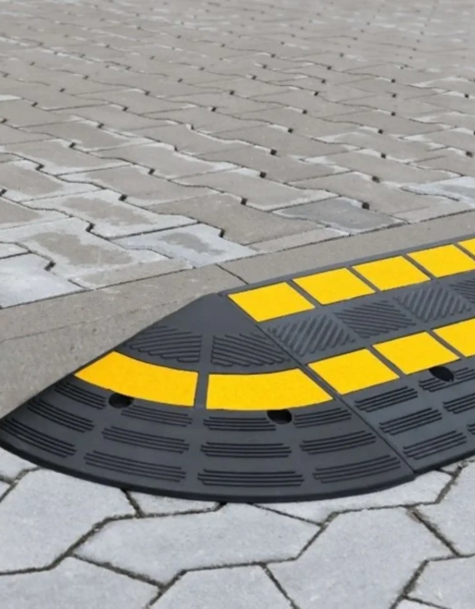 Verkeerswinkel | Oprijdrempel Deurdrempel Deuropstap Volrubber hoekstuk  Anti-Slip