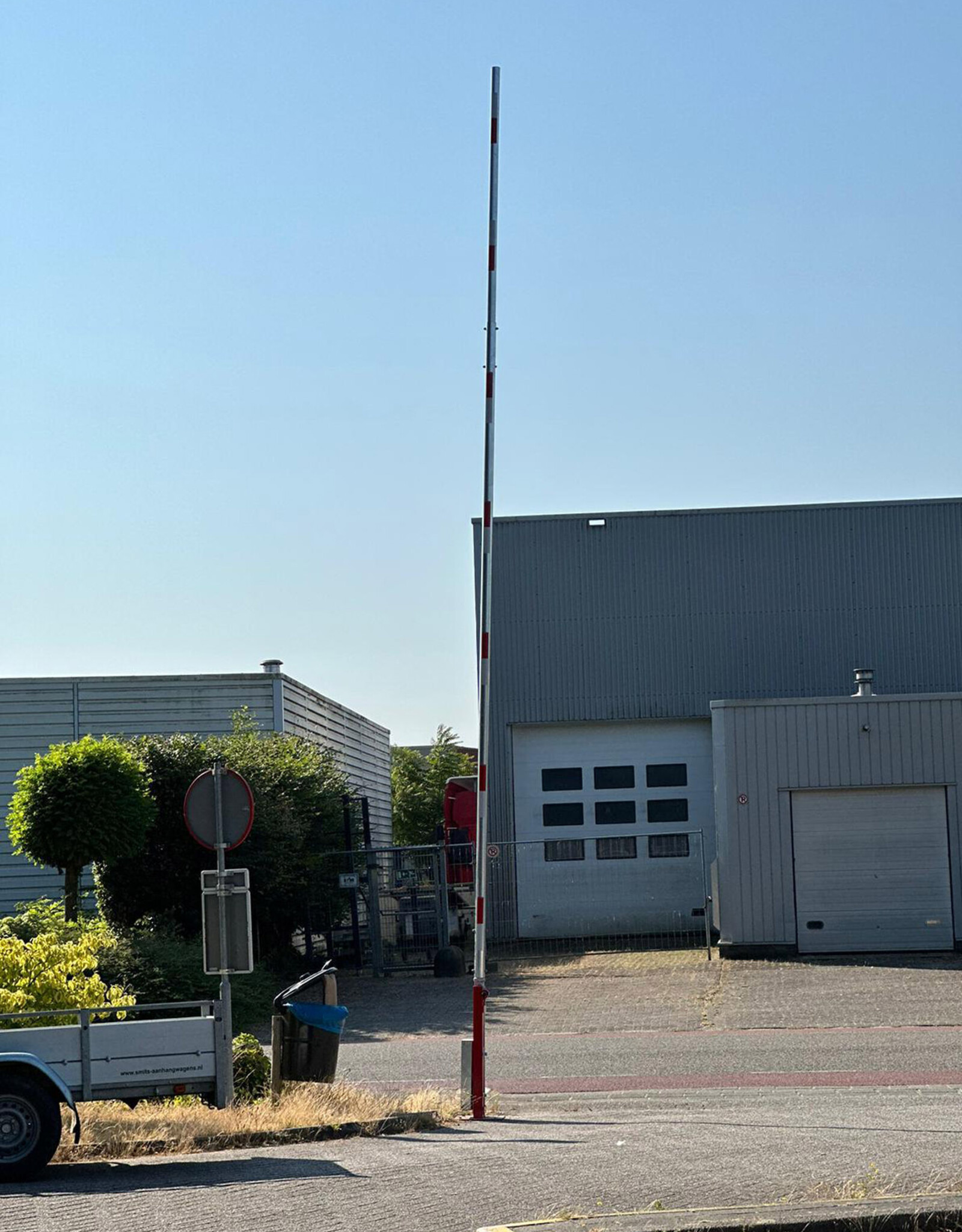 Verkeerswinkel Slagboom met Contragewicht en Hangslot