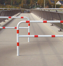 Ri-Traffic Fietssluis Hek Kopen (200 cm) | Staal Rood-Wit Verzinkt