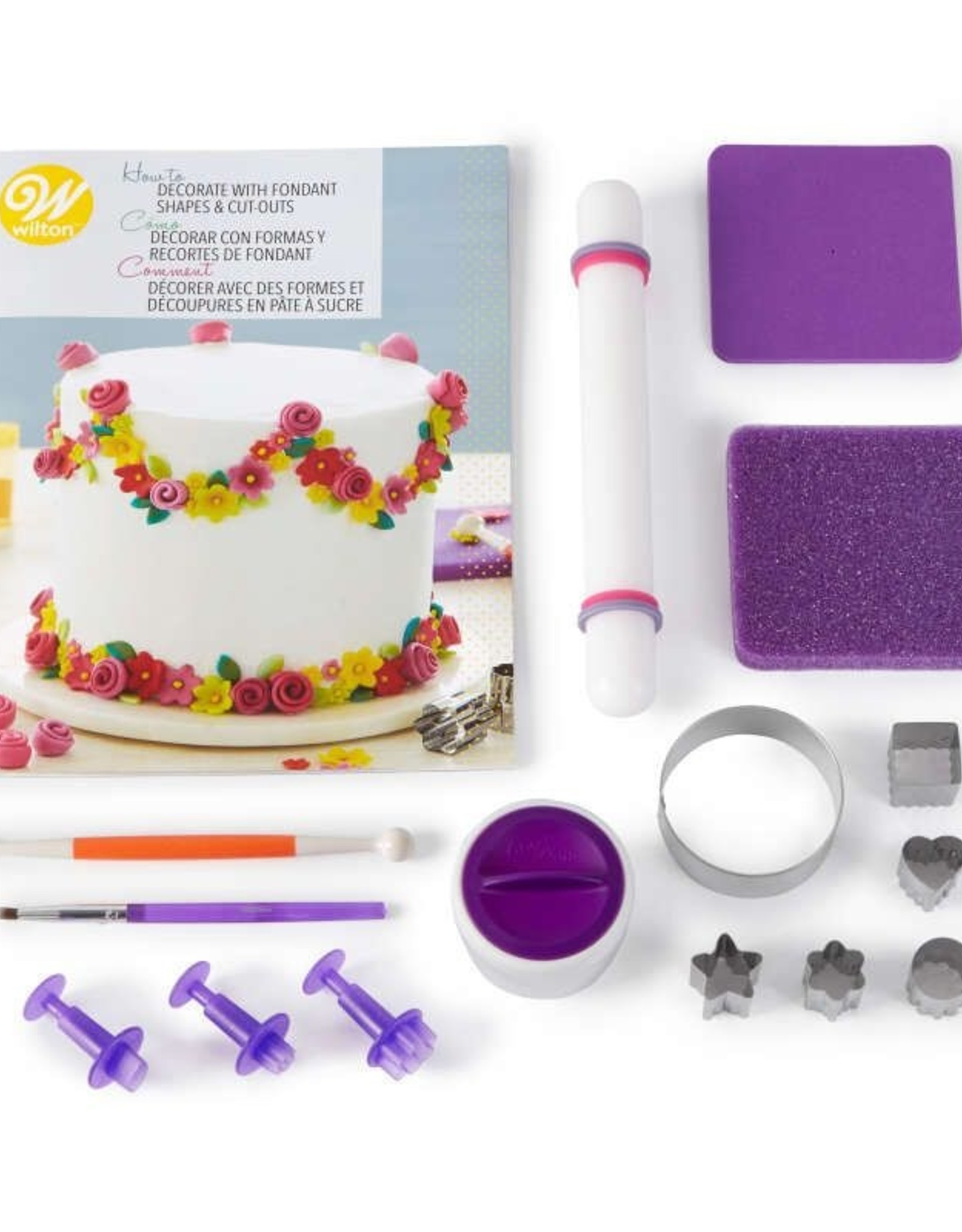 Wilton Wilton How To Decorate Fondant Shapes & Cut-Outs Kit