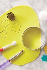 Wilton Wilton How To Decorate Fondant Shapes & Cut-Outs Kit