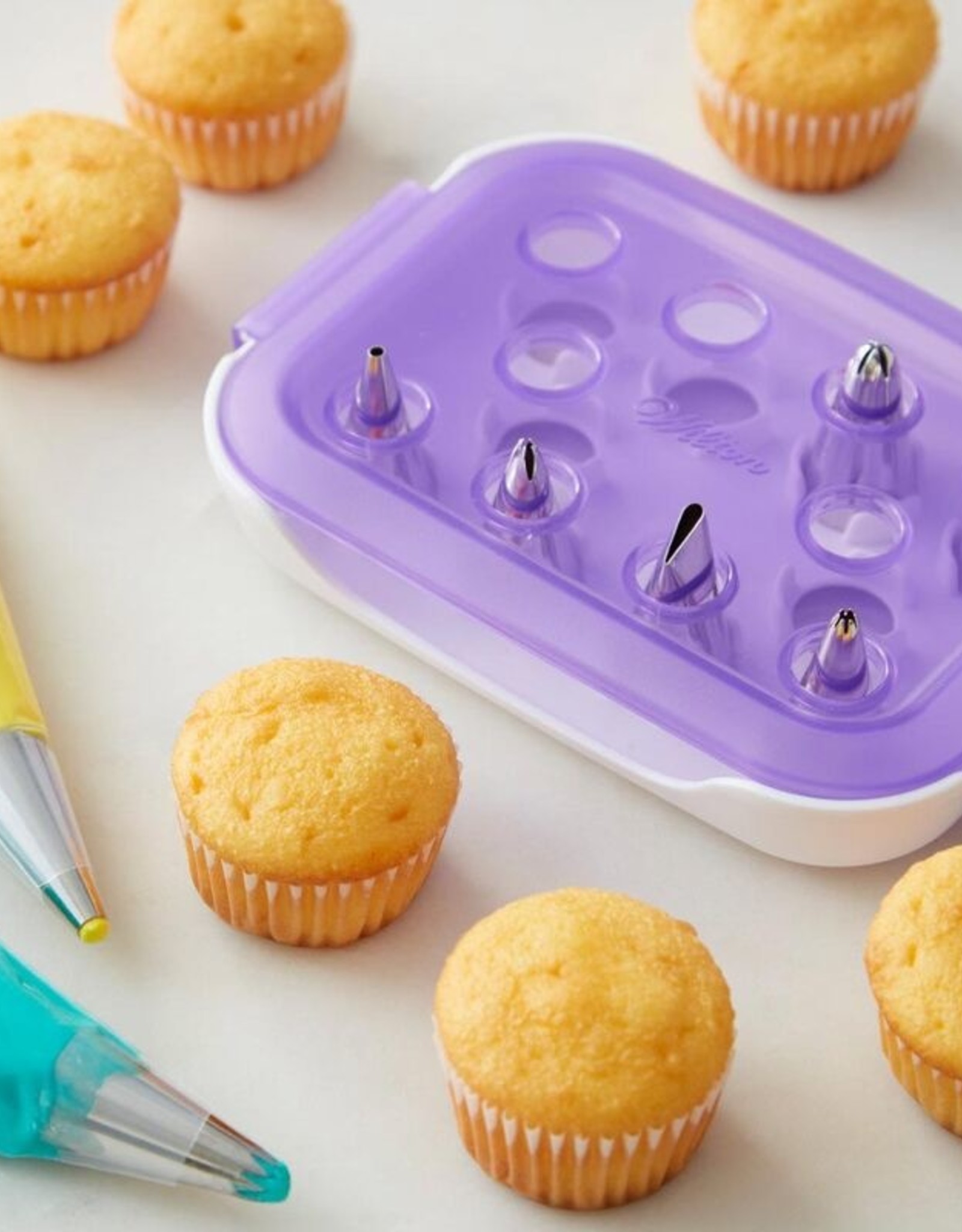 Wilton Wilton Starter Decorating Tip Set/9 incl. Dishwasher Tray