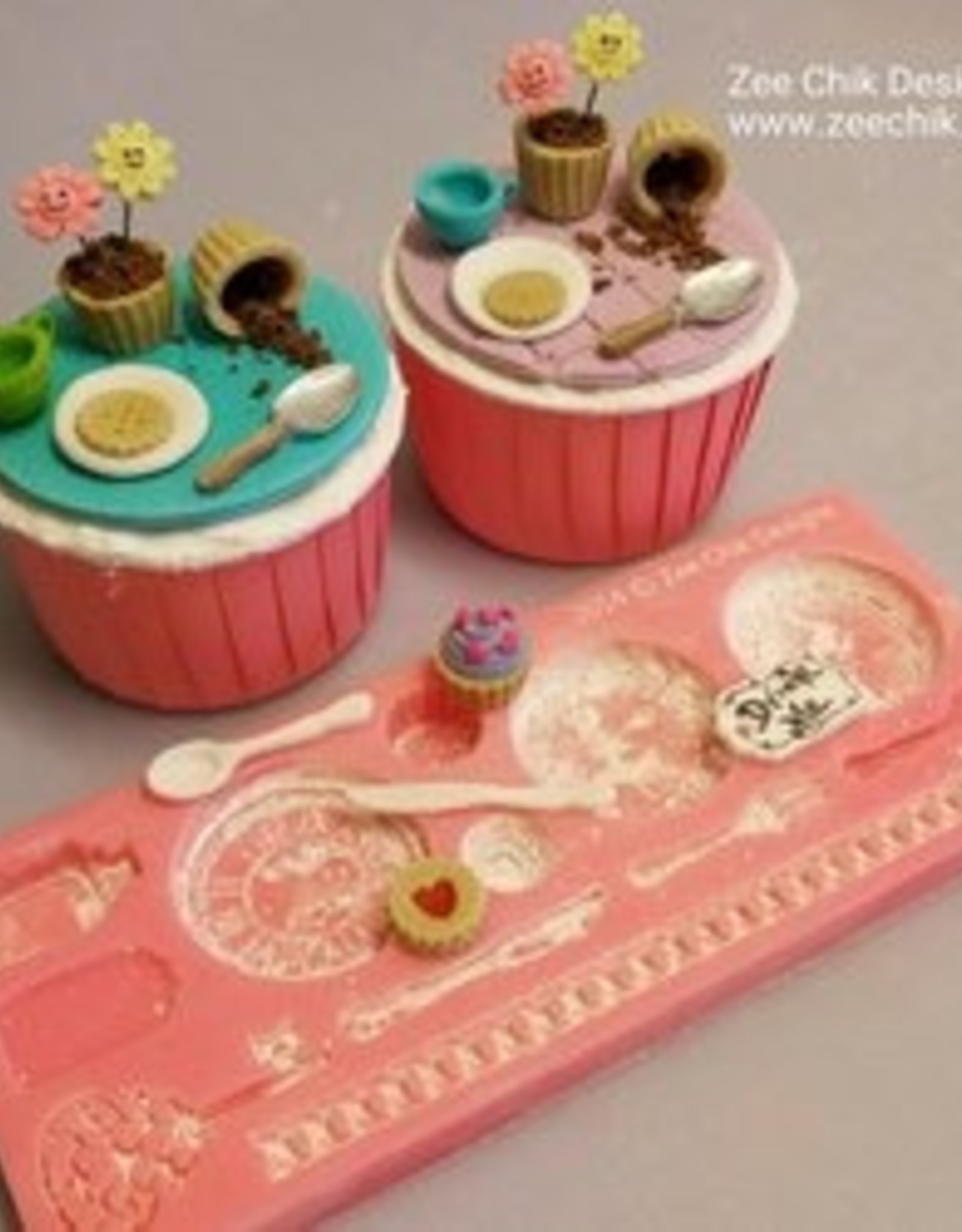 Zee Chik Designs Zee Chik Designs - Alice in Wonderland