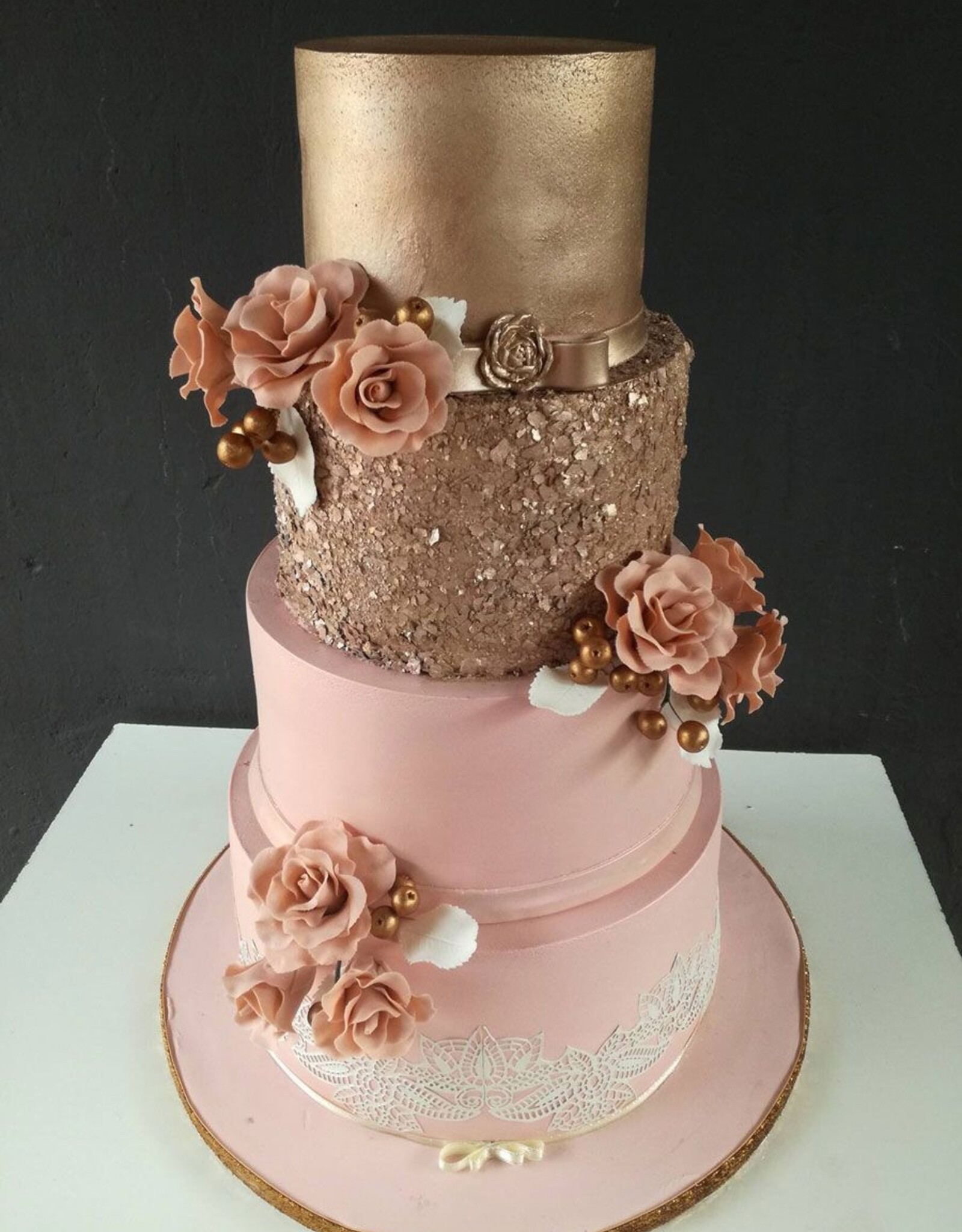 Crystal Candy Crystal Candy Rose Gold Love Eetbare Cake Vlokken 7g