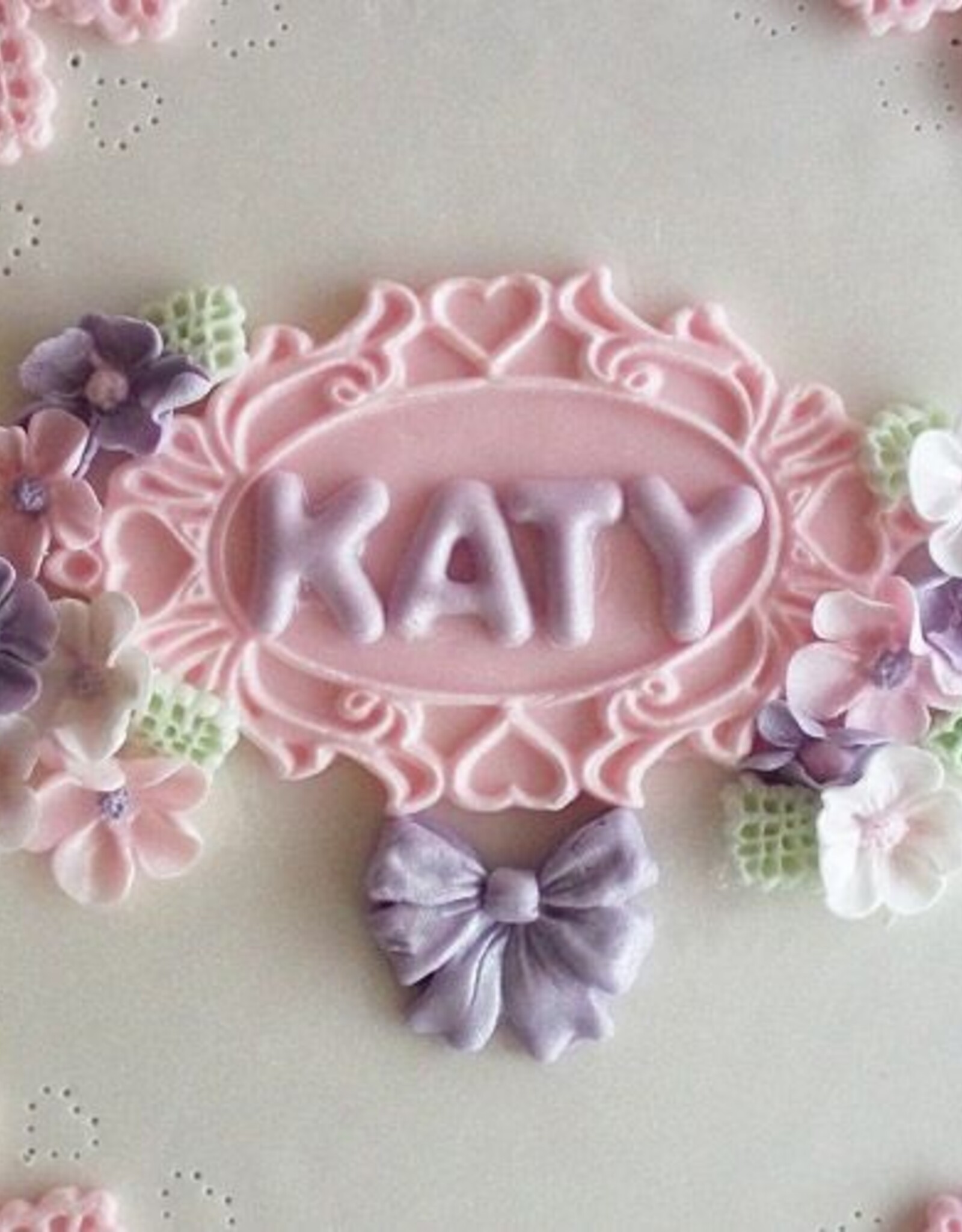 Katy Sue Designs Katy Sue Mould Decorative Plaque Oval Hearts