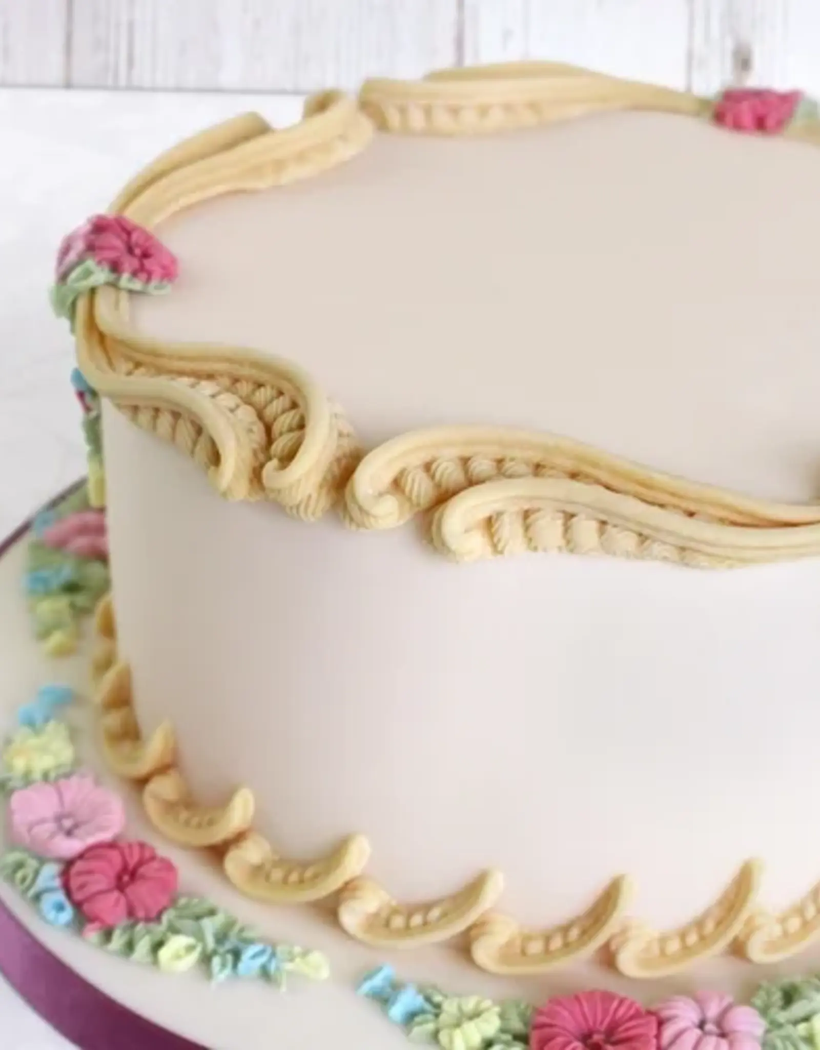 Katy Sue Designs Katy Sue Mould Cake System S Scrolls