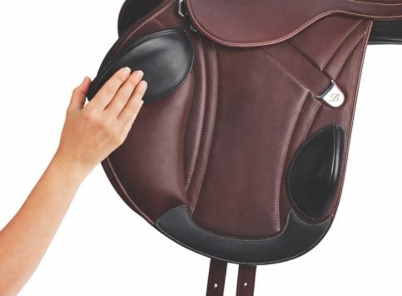 Bates Jump Saddle Bates Advanta Luxe Classic Brown Bates Jump Saddle Bates Advanta Luxe Classic Brown