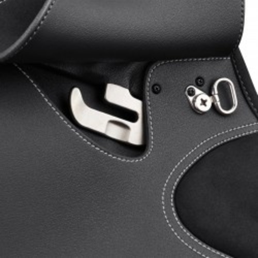 Wintec Saddle Wintec Pro Jump Pony HART black 16 Wintec Saddle Wintec Pro Jump Pony HART black 16