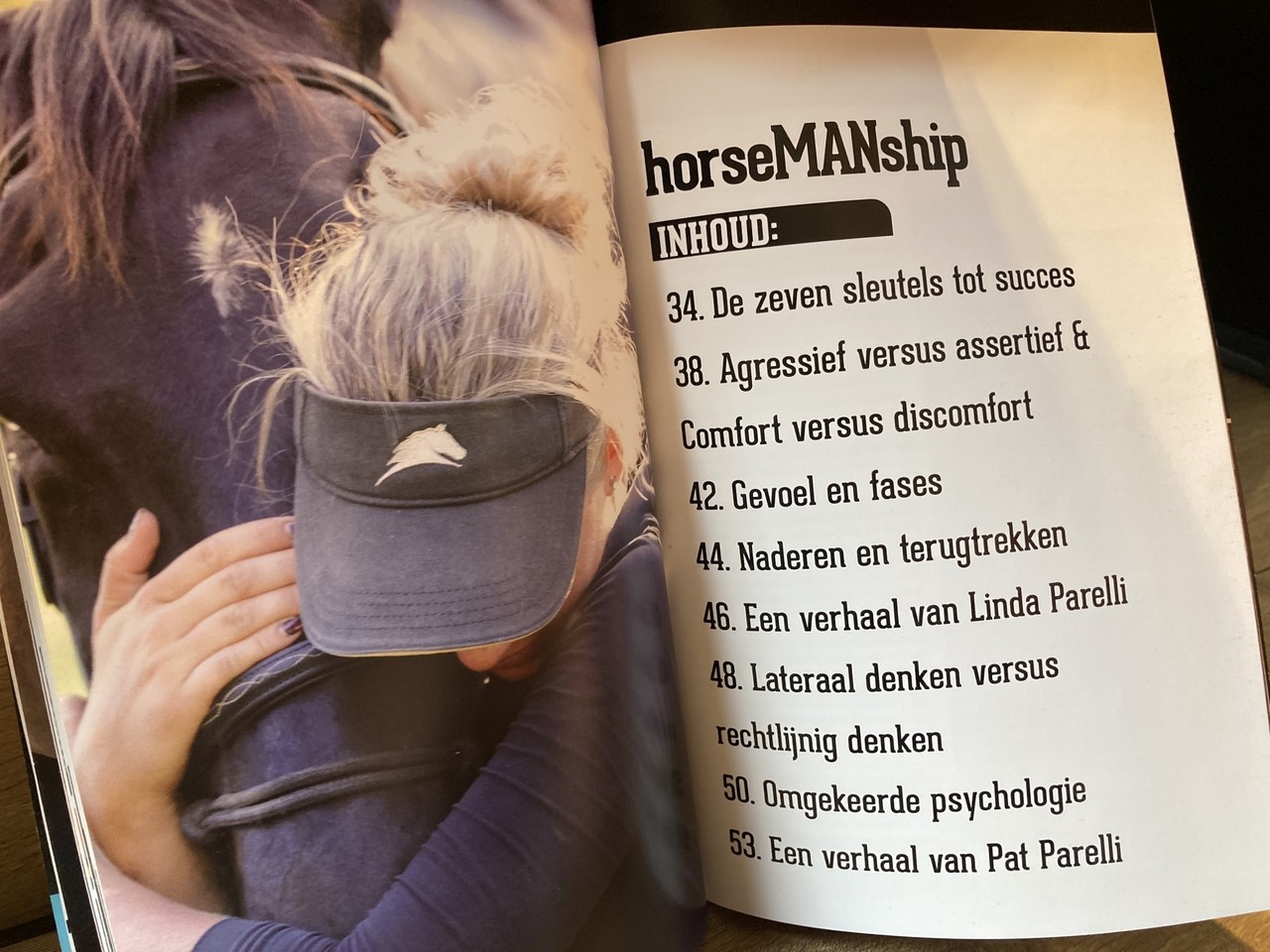 Parelli Horsemanship. Theorie & paardengedrag. Pat Parelli Parelli Horsemanship. Theorie & paardengedrag. Pat Parelli