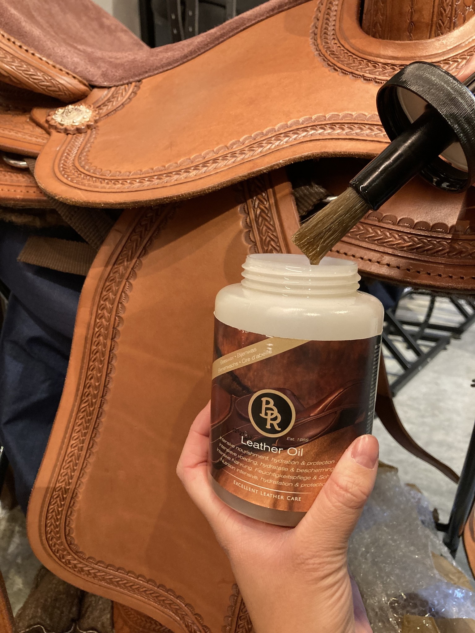 Tips om je leder goed te onderhouden. Tips om je leder goed te onderhouden.