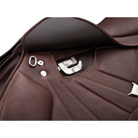 Bates Jump Saddle Bates Victrix Luxe Havana brown