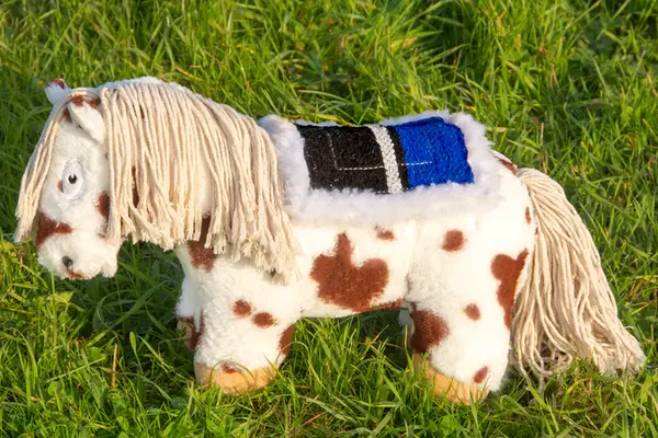 Crafty Ponies Crafty Ponies Westernpad blue incl. instruction booklet NL Crafty Ponies Crafty Ponies Westernpad blue incl. instruction booklet NL