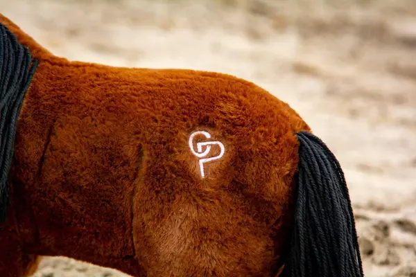 Crafty Ponies Crafty Pony Paardenknuffel Bruin zwarte manen incl. instructie boekje Crafty Ponies Crafty Pony Paardenknuffel Bruin zwarte manen incl. instructie boekje