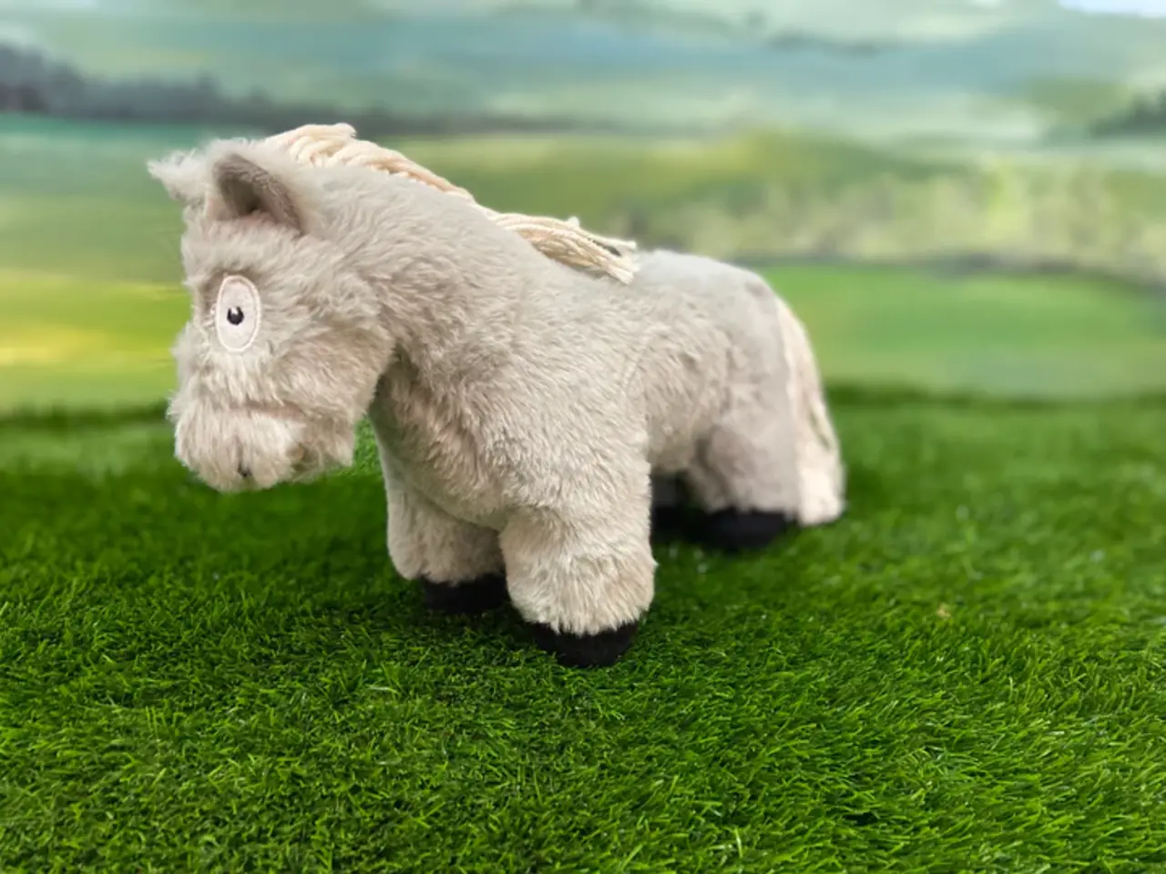 Crafty Ponies Crafty Pony Paardenknuffel Veulen (35cm) Grijs incl. instructie boekje Crafty Ponies Crafty Pony Paardenknuffel Veulen (35cm) Grijs incl. instructie boekje
